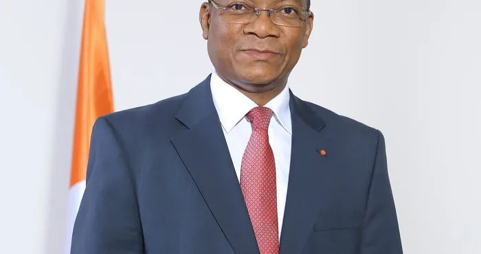 la-politique-du-gouvernement-en-matiere-de-logement-obtention-de-lacd-du-contrat-de-bail-le-ministre-bruno-kone-face-aux-internautes-ce-jeudi